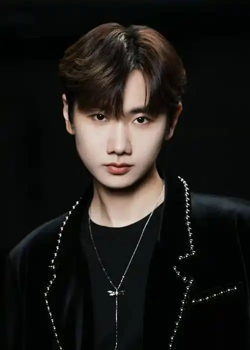 章子怡报复前夫?王源抽烟毁皮肤?汪苏泷被人黑?