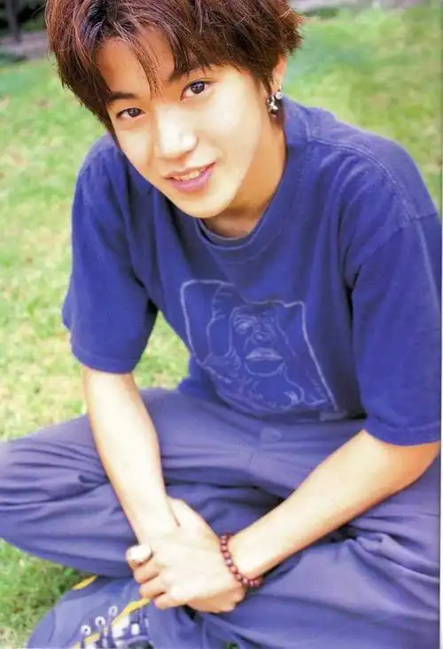 如何评价小栗旬的颜?