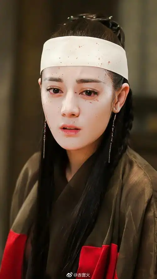 热巴古装不丑只是吃造型多图预警