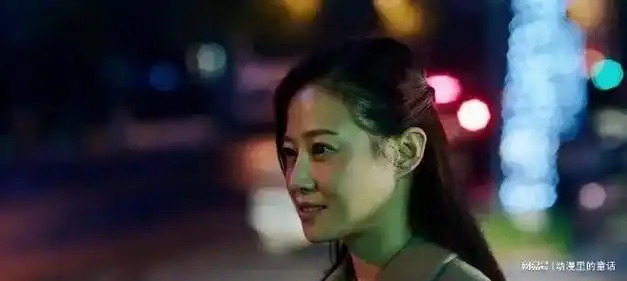 剧中谭卓饰演的角色名为"刘思慧",是一位单身母亲,为了给女儿治病,不