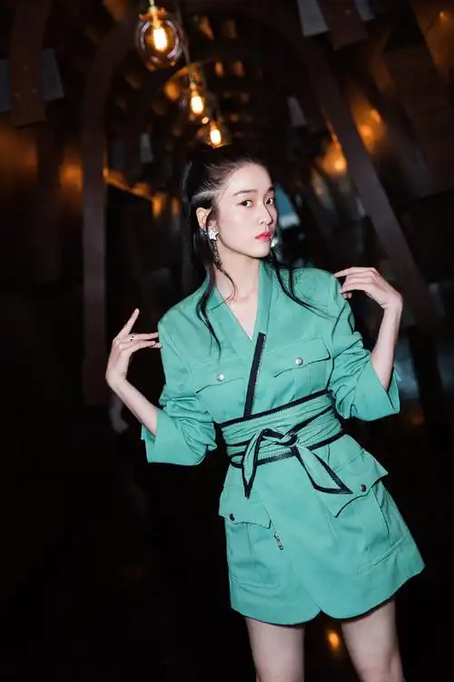 张雪迎清爽优雅活动写真图片,明星,美女,高清,优雅,干练,活动,张雪迎