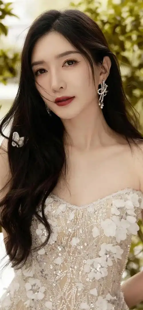 美女系列壁纸第241期-江疏影