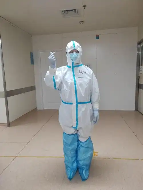 战疫者|武汉一线抗疫医生杨丽:重新认识这个时代最可