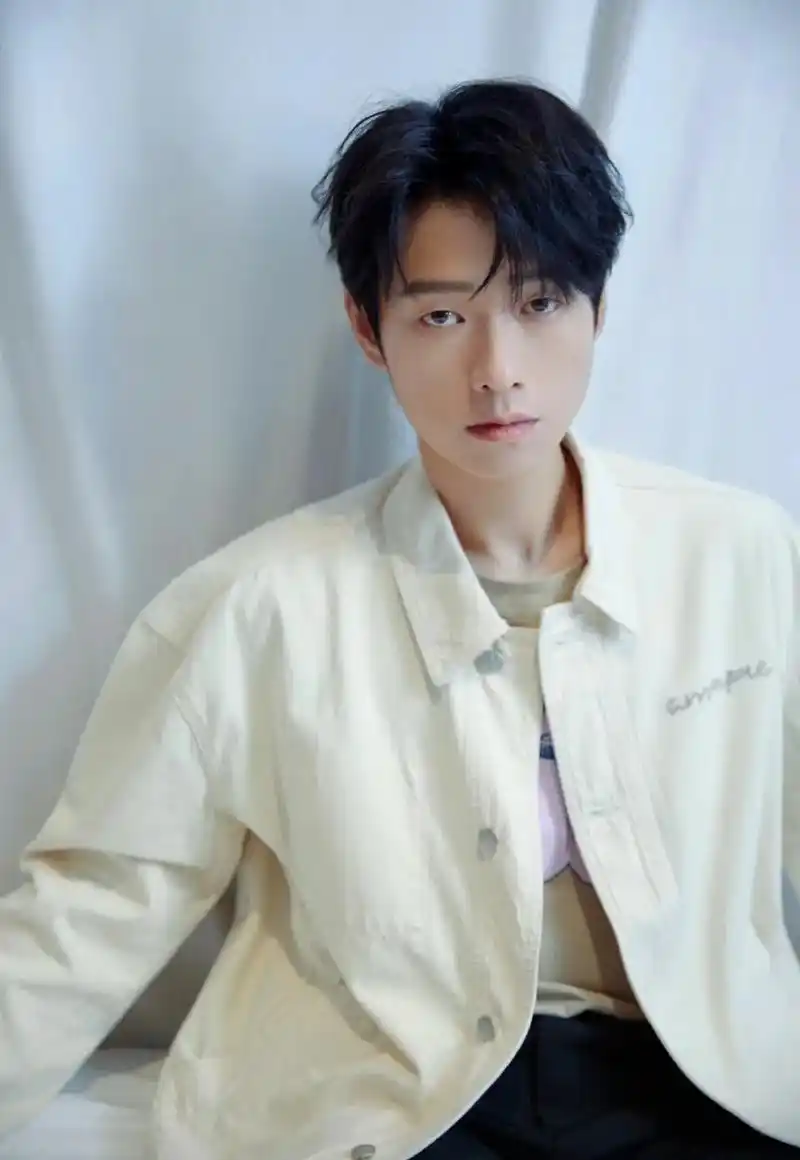 魏大勋 #魏大勋是金子总会发光 #治愈系笑容 #不止一点点 - 抖音