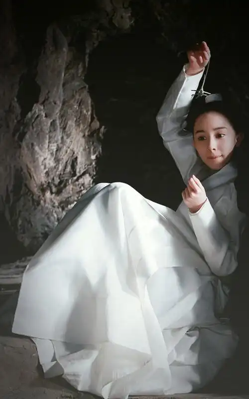 白浅上神虐尽剧中"坏女人",奈何只有她让杨幂也无可奈何