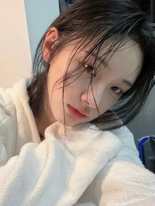 湿发伪生图自拍大法05皮肤水嫩嫩