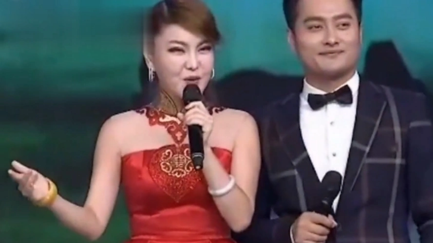 云飞娇妻吃醋了云飞和乌兰图雅唱肉麻情歌听完全身起鸡皮疙瘩