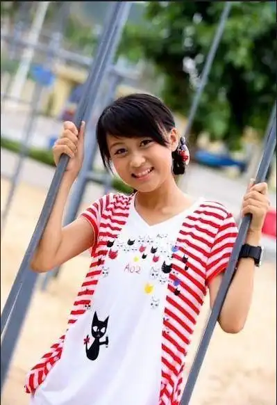 2000年10月安迪斯"秋天里的童话"模特大赛幼儿组获"最佳形体展示"奖