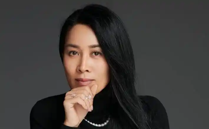 王纳文当即将高峰起诉, dna鉴定结果表明,他的孩子正是高峰之子.