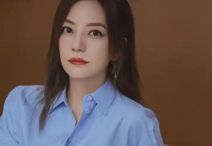 赵薇!突发!又有股权冻结.