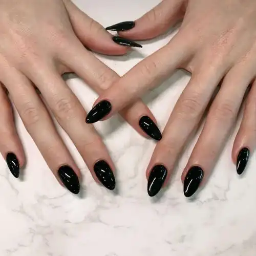 黑色假指甲_甲片成品美甲可摘带网红同款欧美风黑色中长尖头自由拆卸