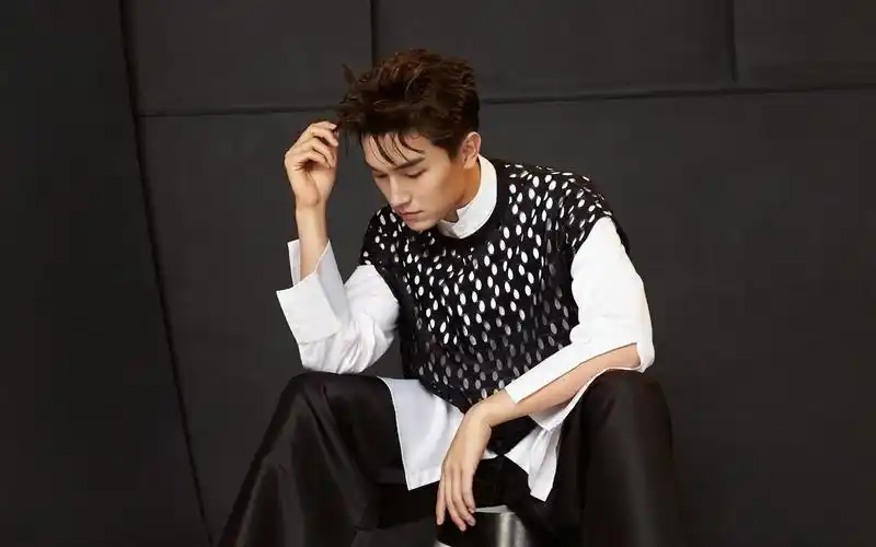 杨旭文高清写真图片桌面壁纸