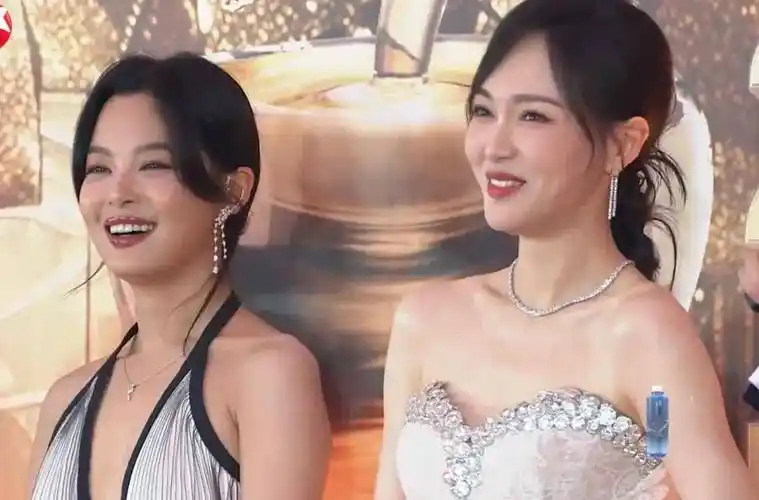 原创品质盛典红毯生图金晨越发脸歪唐嫣状态回春关晓彤短发显老