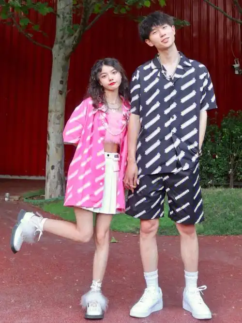 153cm77183cm身高差情侣甜girl酷boy