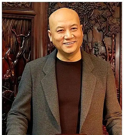 太卑微,无亲生子女!唐僧迟重瑞终究为娶"500亿富婆"付出代价