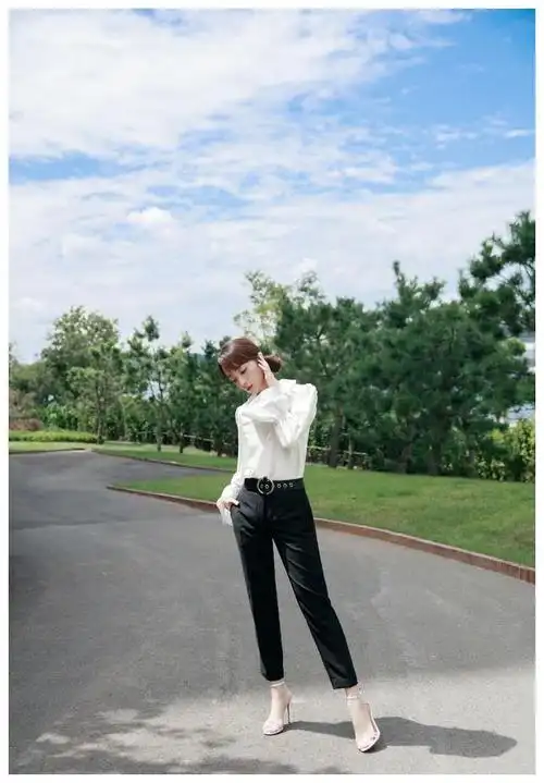 黑白配,最简单,单学胡冰卿style提升一个时尚等级