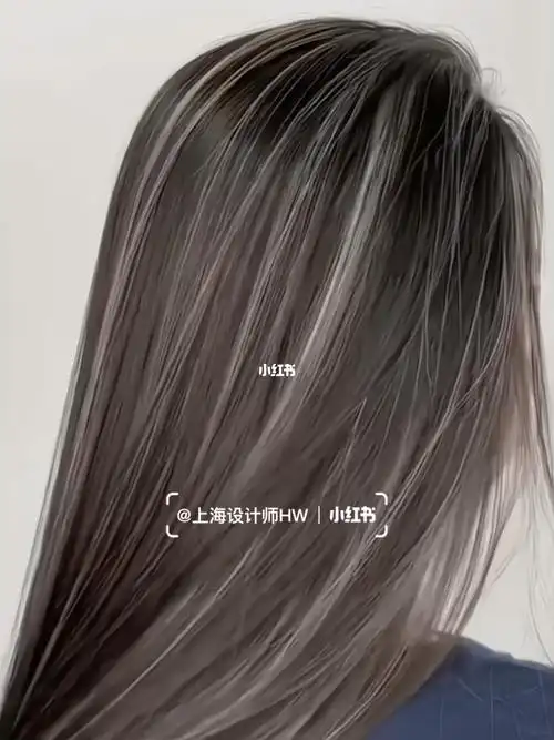 有白头发最好的选择就是盖白发挑染