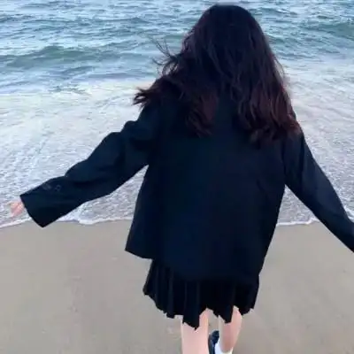 高级感背影头像女