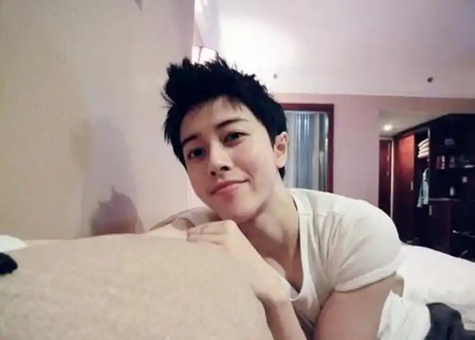 邢雅晨是男是女假小子邢雅晨被曝性取向为女