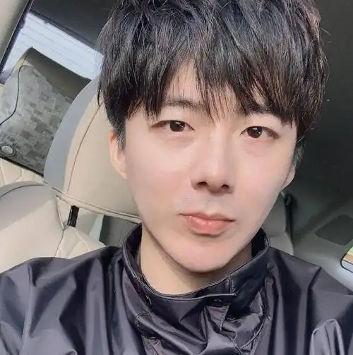 【微信头像】刘宇宁