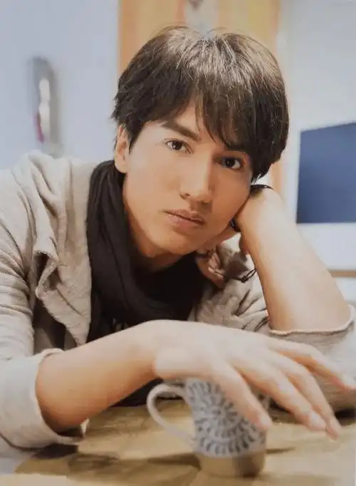 言承旭近照眼窝凹陷显疲态,43岁仍单身,搭档大s却被曝要分手_林志玲