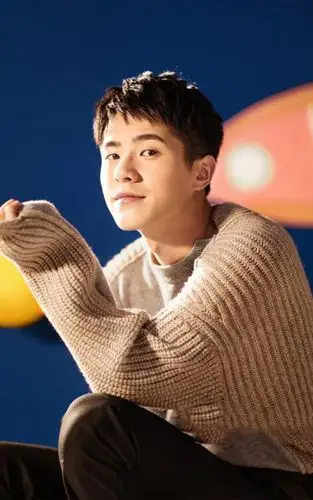 刘昊然相关图片