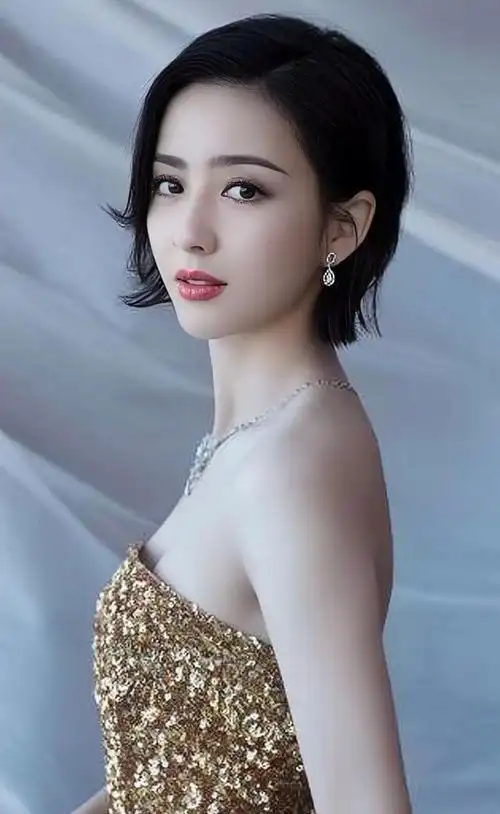 佟丽娅高清冷艳美照优雅迷人