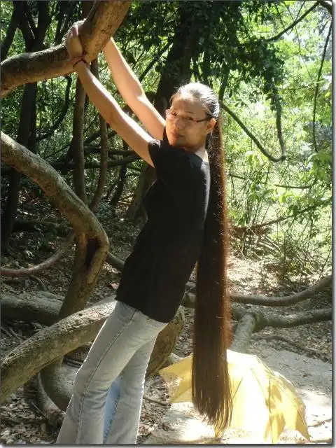 福建三明长发女王桂珠的大辫(50)