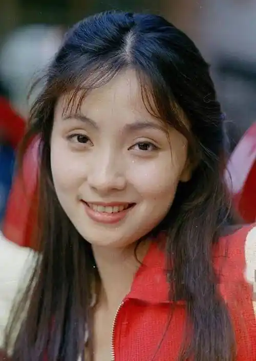 陶虹!她的笑容就似人间的水蜜桃_眼睛_少女_灵气