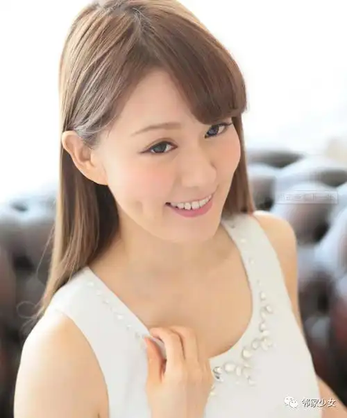 白咲莉乃立花瑠莉笑起来的小酒窝很可爱