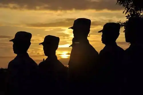 有一种帅气叫军人