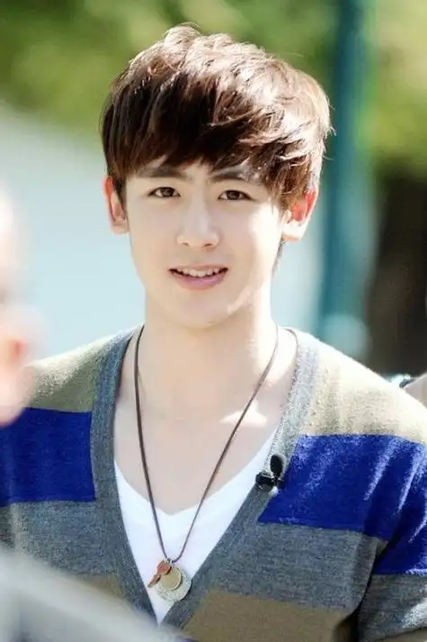 分析尼坤面相尼坤定居北京