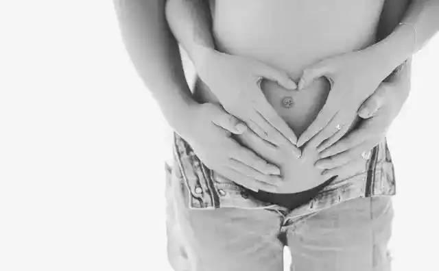 张子萱孕照侧面