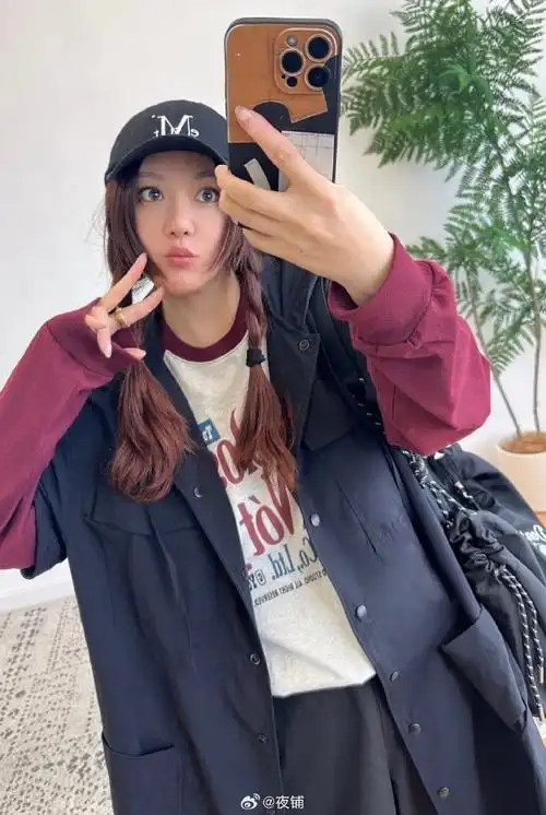 小头小脸的美女看那些又瘦又美的韩国图就可以,我带棒球帽有四个最不