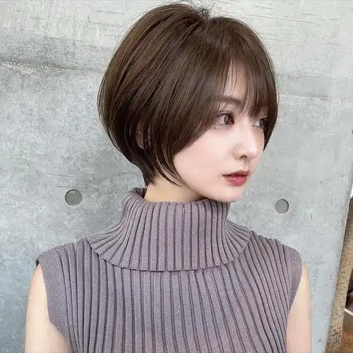 最具人气的女士短发蓬松瘦脸层次感满满剪完显小10岁