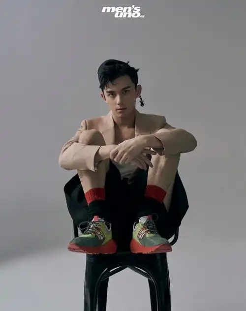 吴磊时尚杂志写真大片19