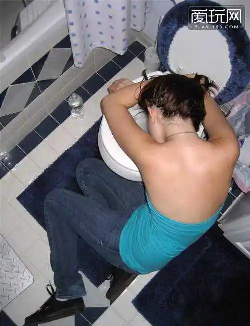 每日一雷抗不住的女人醉酒