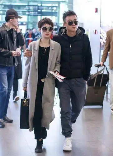 马伊琍文章诗意离婚再美的爱情也不该由女人负重前行