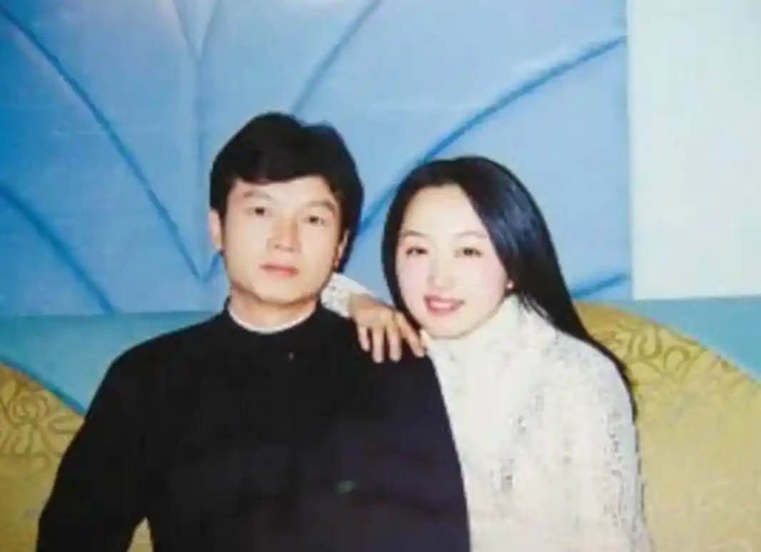 "甜歌皇后"杨钰莹和她的第一个男朋友:爱情,可以很纯洁