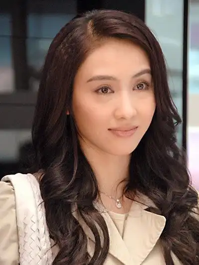 165cm/50kg 三围:34c,25,35 资