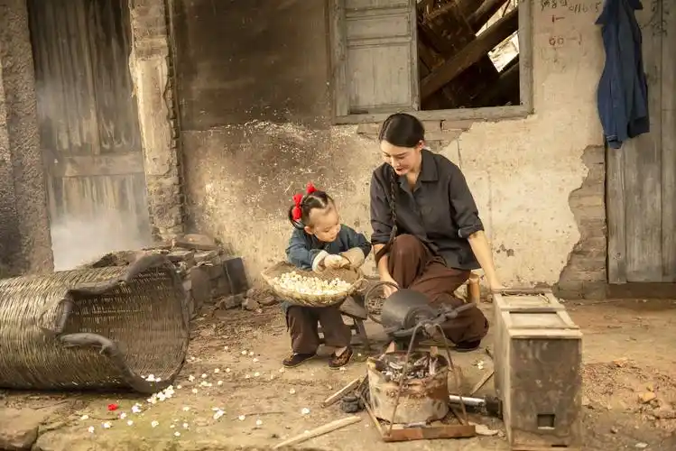 其它 儿时记忆……爆米花的诱惑 写美篇每个人都有自己的童年, 它如同