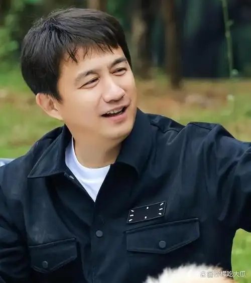 演员孙莉:和黄磊结为夫妇,婚后育有三胎,一家五口生活美满