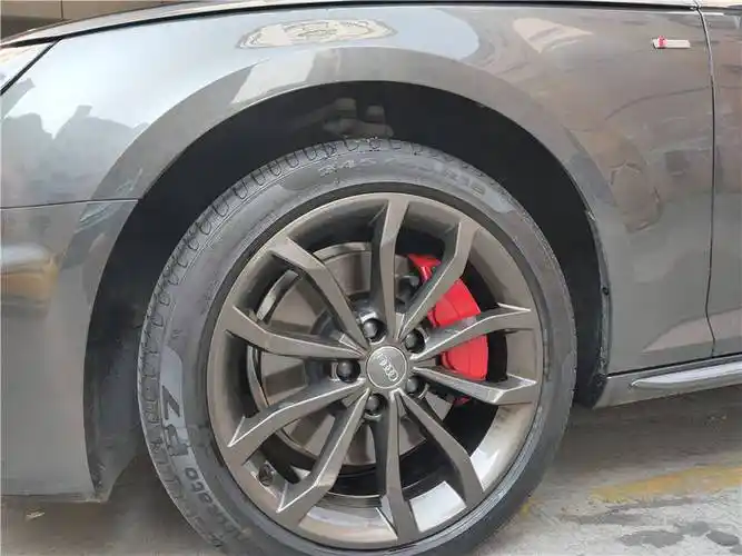 汽车轮毂烤漆:奥迪a4l轮毂改色烤漆金属枪灰色_搜狐汽车_搜狐网