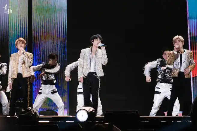 tfboys十年之约演唱会