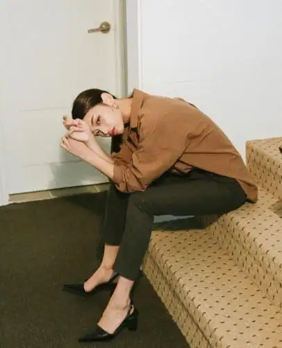 云朵鞋"旗下"也有很多好看的鞋子,可以把自己的脚衬托出很瘦削的样子