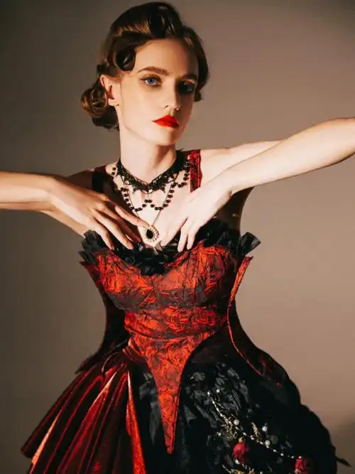 发型,装饰…都能看到复古风的影子-欧式复古风适