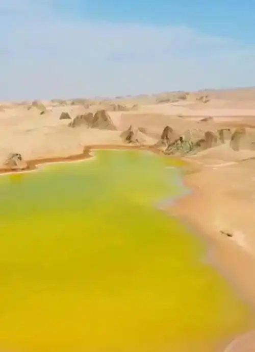 西北青海硫磺湖一出女友必哭