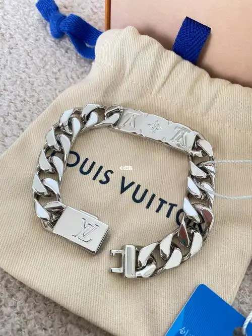 lv古巴手链已带中检挂牌2xxx