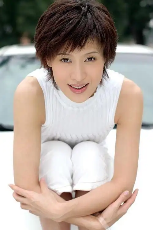 郑爽_演员_作品_个人资料_简历_生日_经历_留言 - 酷乐米