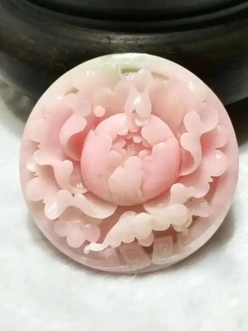 独山玉芙蓉红,花开富贵#玉吊坠#四大名玉#中国南阳#收藏品 - 抖音